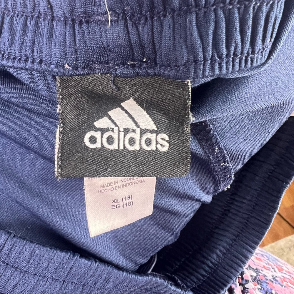 Adidas Climalite Youth Shorts Navy Blue White Stripes Mesh XL 18 Athletic - Picture 12 of 12